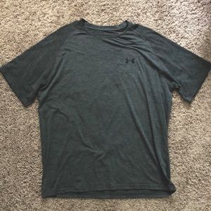 Large Under Armor Workout T-Shirt